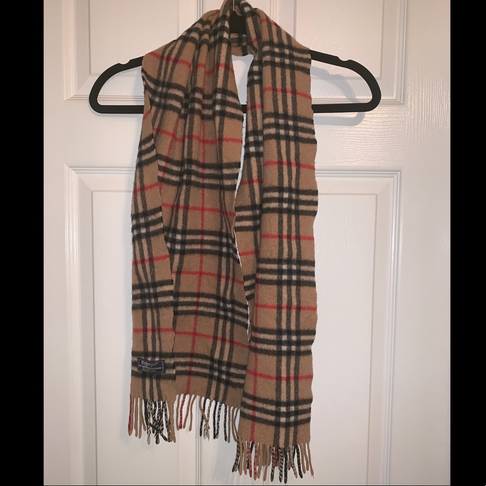 Men’s Authentic Burberry Scarf